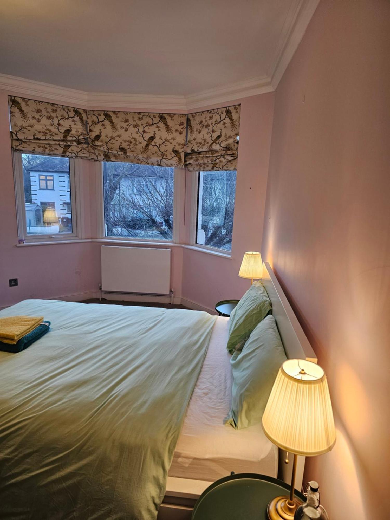 Brentford House Bed and Breakfast Exteriör bild